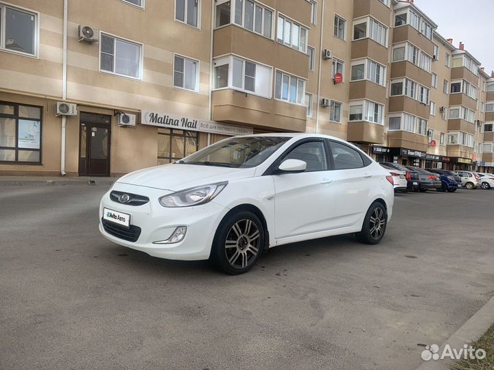 Hyundai Solaris 1.6 AT, 2013, 128 000 км