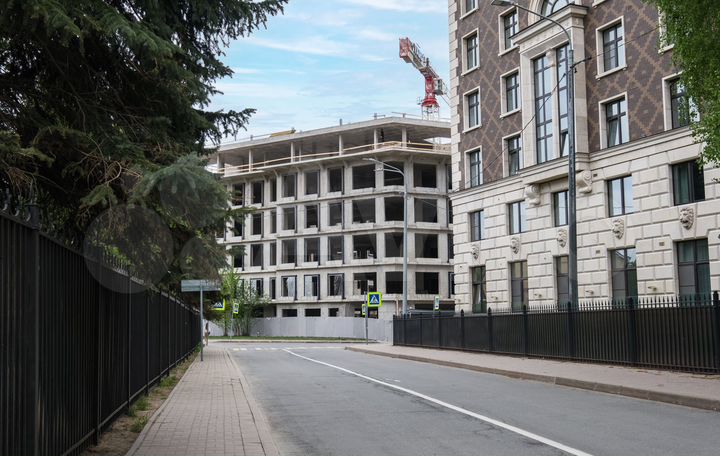 4-к. квартира, 168 м², 2/6 эт.