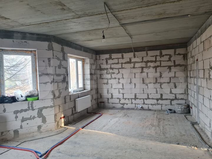 Дом 305 м² на участке 10,7 сот.