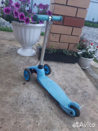 Самокат детский трехколесный со светящ колесами