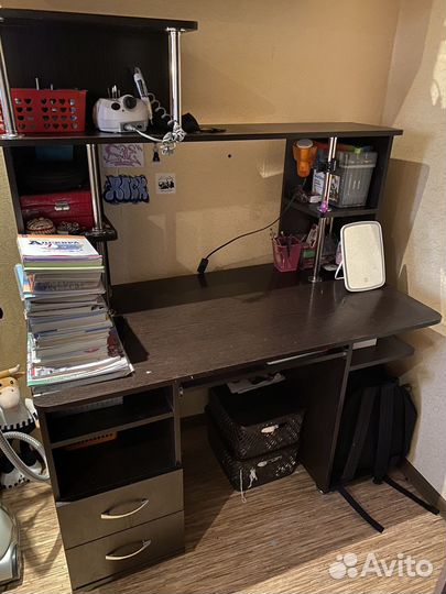 Компьютерный стол