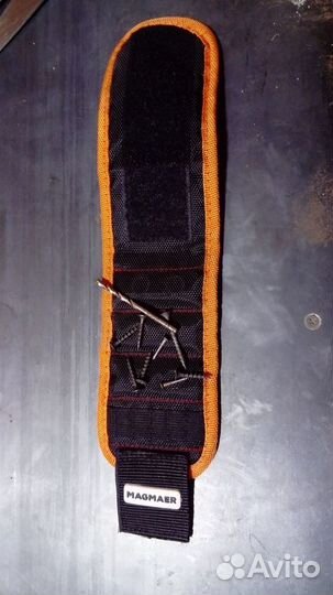 Строительный браслет с магнитом