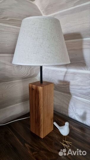 Лампа настольная