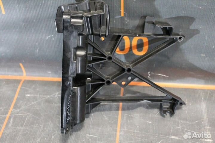 Кронштейн замка капота - Mercedes-Benz GLC X253