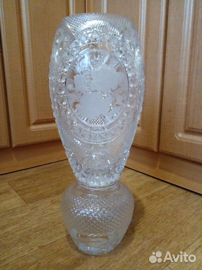 Хрустальная ваза большая