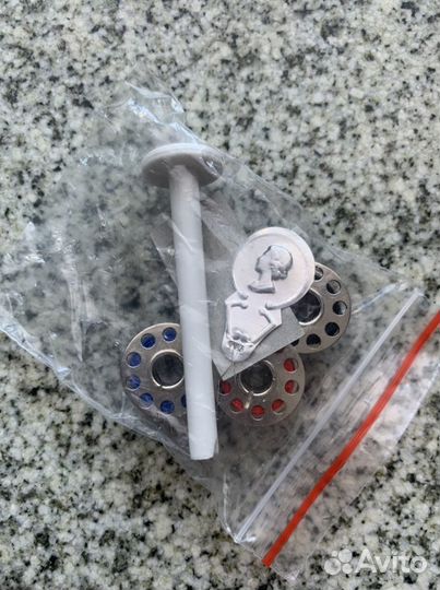 Швейная машинка ручная новая полный комплект