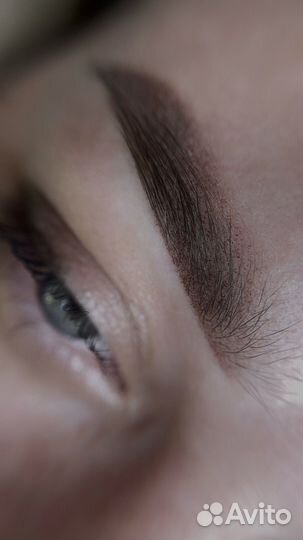 Перманентный макияж бровей губ и век татуаж