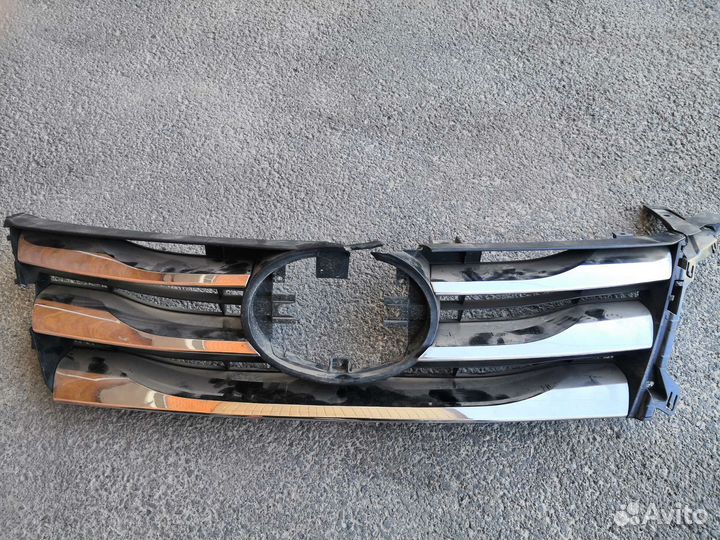 Решетка радиатора тойота фортунер 2