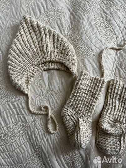 Шапочка чепчик эльф с пинетками