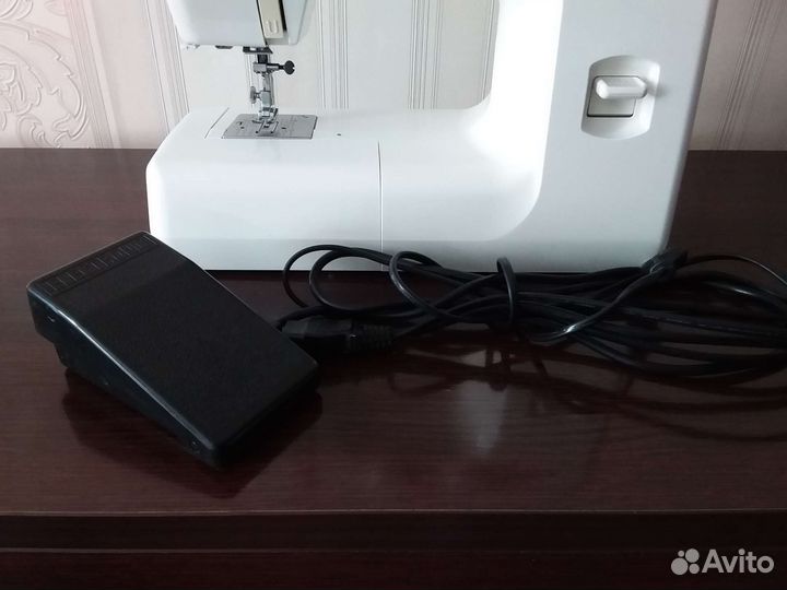 Швейная машинка janome