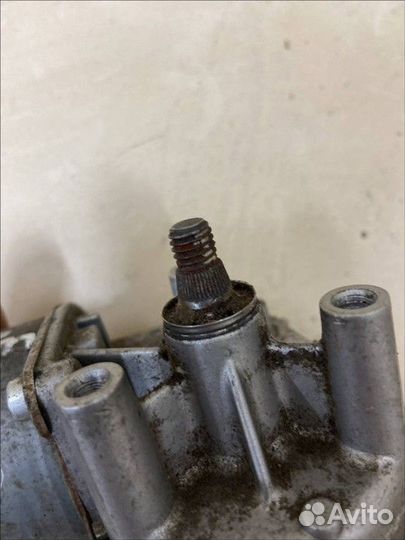 Моторчик стеклоочистителя передний