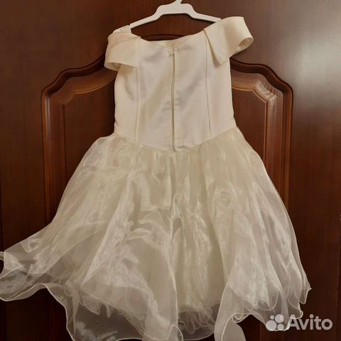 Нарядное платье для девочки 116-122