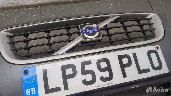 Бампер передний Volvo S40 2004