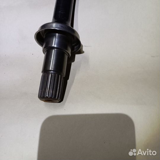 Привод правый тойота авенсис 2003-2007