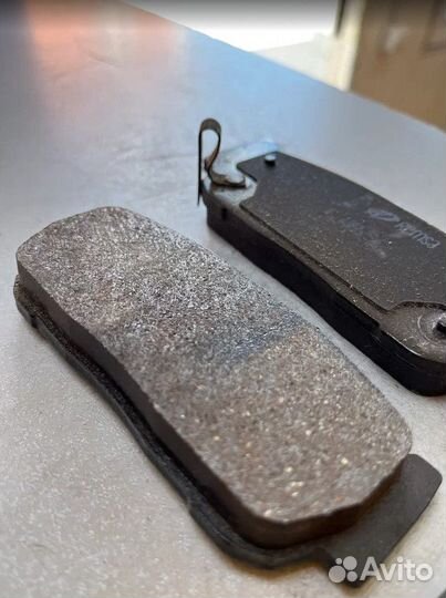 Задние тормозные колодки KIA sorento JC 2006-2010