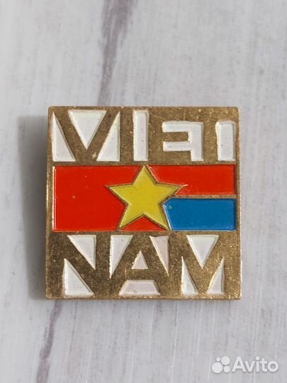 Знак vietnam Вьетнам флаг Тяжёлый металл ГДР DDR