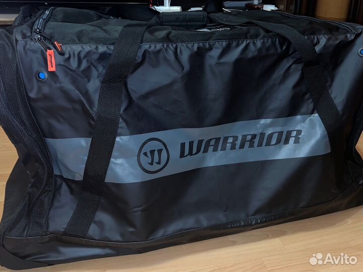 Вратарский баул на колесах warrior