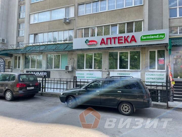 Торговая площадь на трафике у остановки, 150 м²