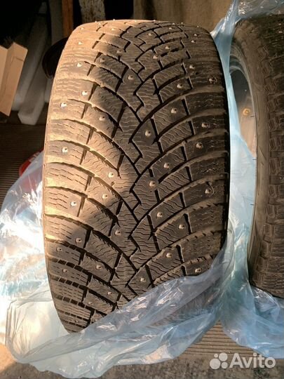 Pirelli Ice Zero 2 245/40 R18