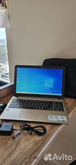 Ноутбук asus X540S