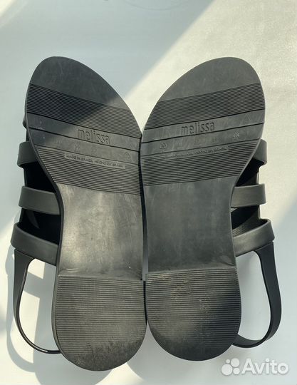 Сандалии melissa