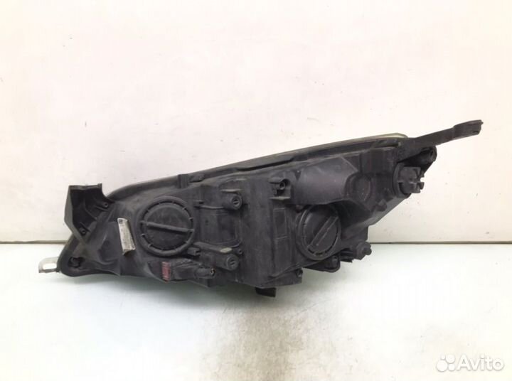 Фара правая Opel Astra J 2.0 cdti 2011