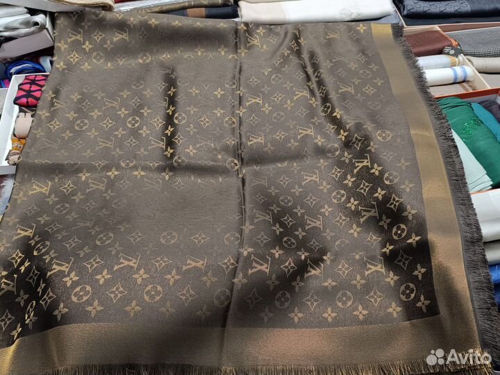 Платок Louis Vuitton 140/140см