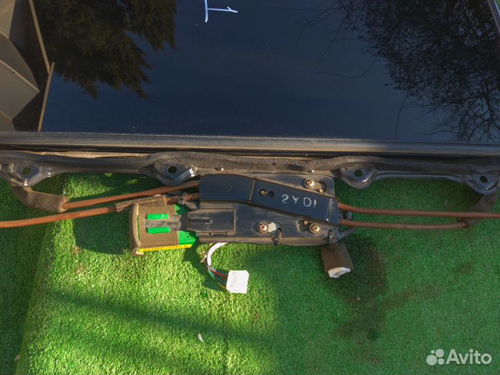 Люк в сборе Hyundai Santa Fe 1