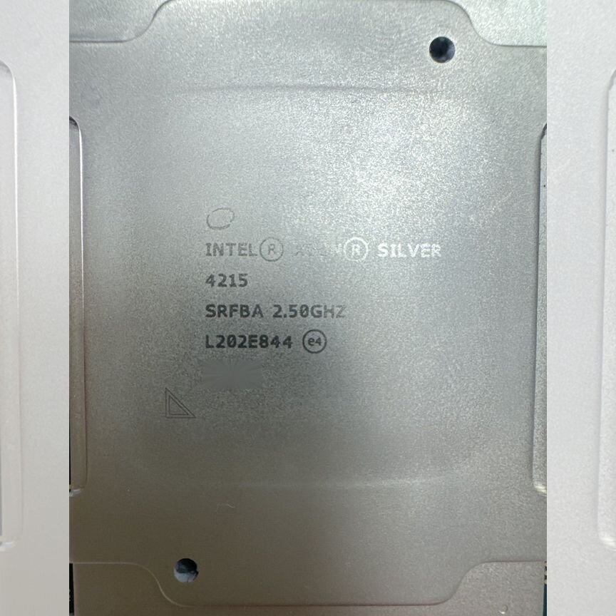 [2.5-3.5GHZ] Intel Xeon Silver 4215 2.5-3.5ghz