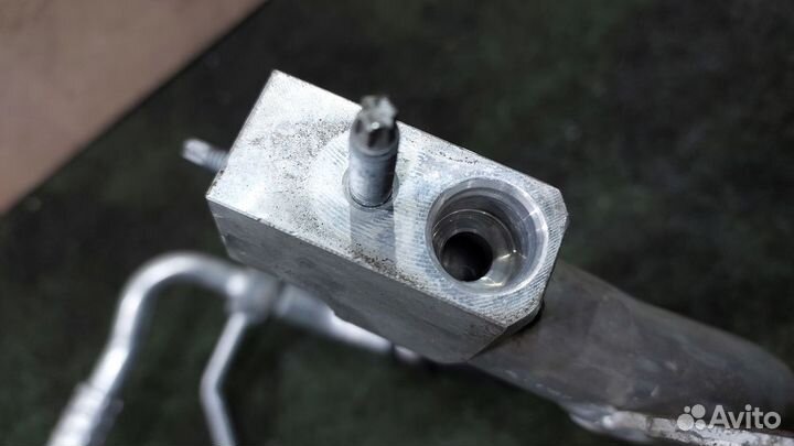 Трубка кондиционера M274 W212,X218,C218