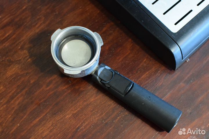 Кофеварка рожковая Vitek VT-1511 под ремонт