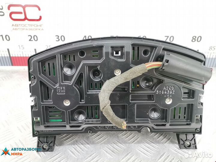 Щиток приборов (приборная панель) Opel Zafira