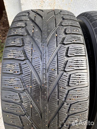 Nokian Tyres Hakkapeliitta R2 SUV 285/60 R18 116R