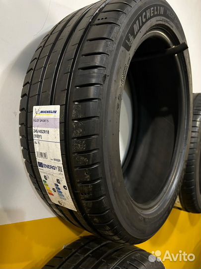 Michelin Pilot Sport 5 245/45 R18 100Y