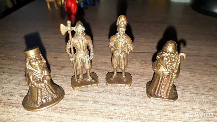 Фигурки из металла. Фигурки из киндер сюрприза