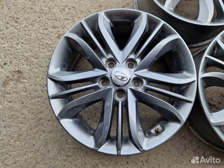 Продам диски Hyundai R17 5x114,3