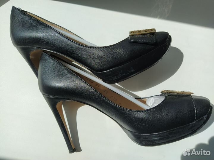 Туфли Armani р-р 35