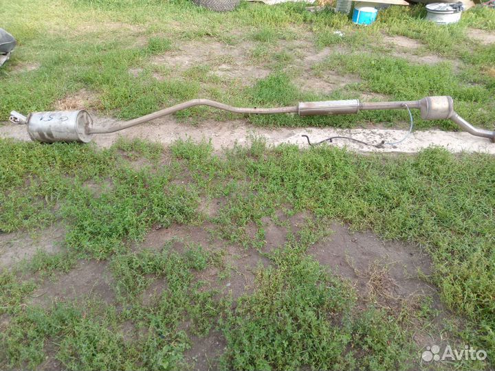 Глушитель на рено сандеро 2 2014г