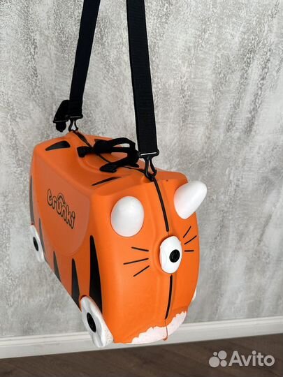 Детский чемодан trunki