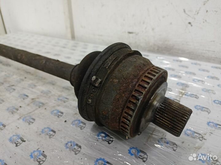 Привод задний правый Audi A6 C5 2.8 1999