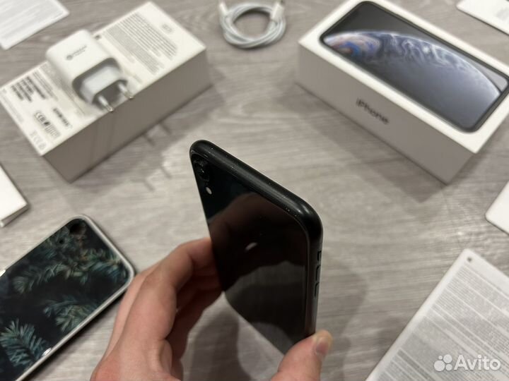 iPhone Xr, 64 ГБ