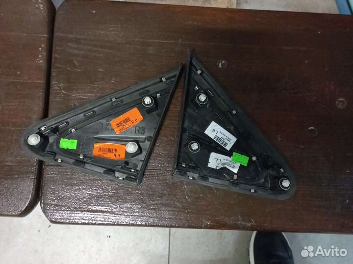 Уголок крыла молдинг крыла Toyota corolla 180