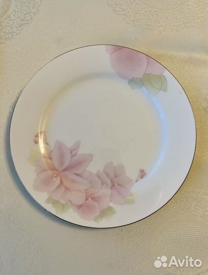 Набор столовой посуды Emily розы