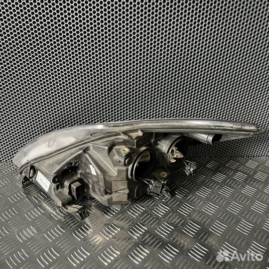Фара правая Ford Focus 2 рестайлинг