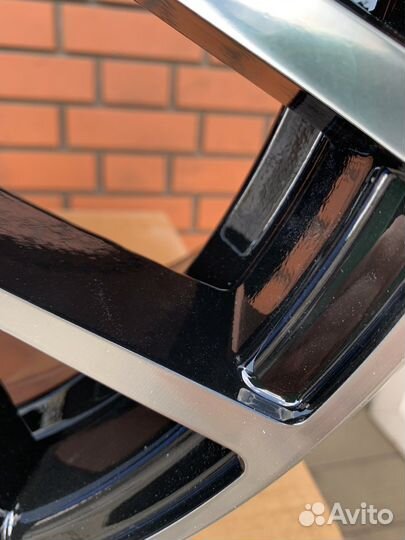 Новый комплект дисков R21 Audi A7 A8