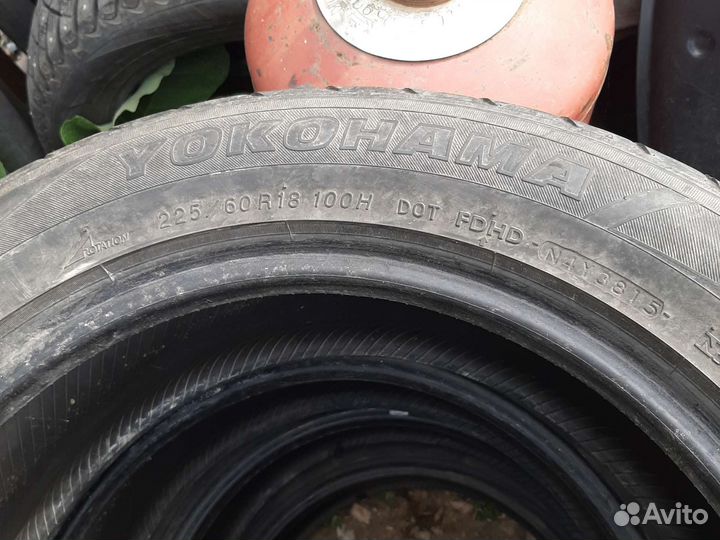 Yokohama Parada Spec-X 225/60 R18