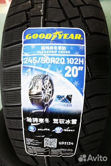 Goodyear UltraGrip Cross 245/50 R20