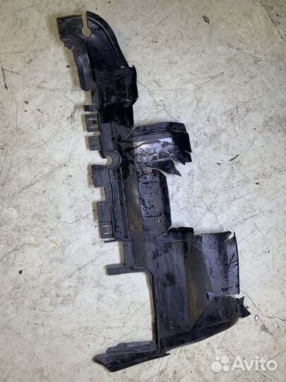 Воздухозаборник Audi A4 B8 8K5 8K0121283K