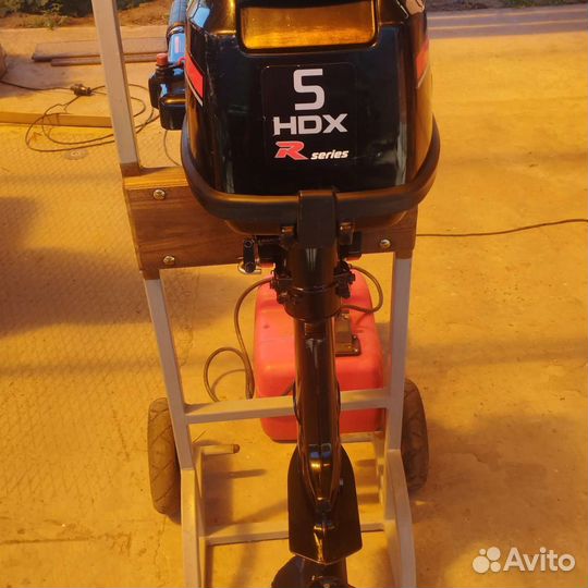 Лодочный мотор