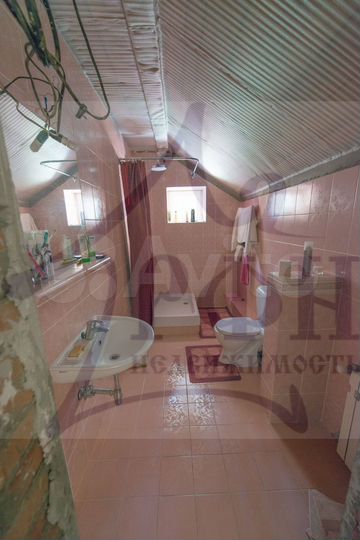 Коттедж 385 м² на участке 15 сот.